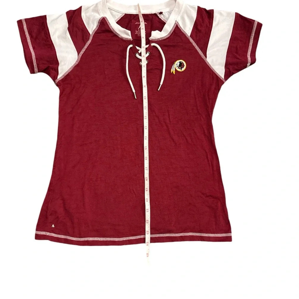 Washington Redskins NFL short sleeved lace up top - size medium - Picture 3 of 4